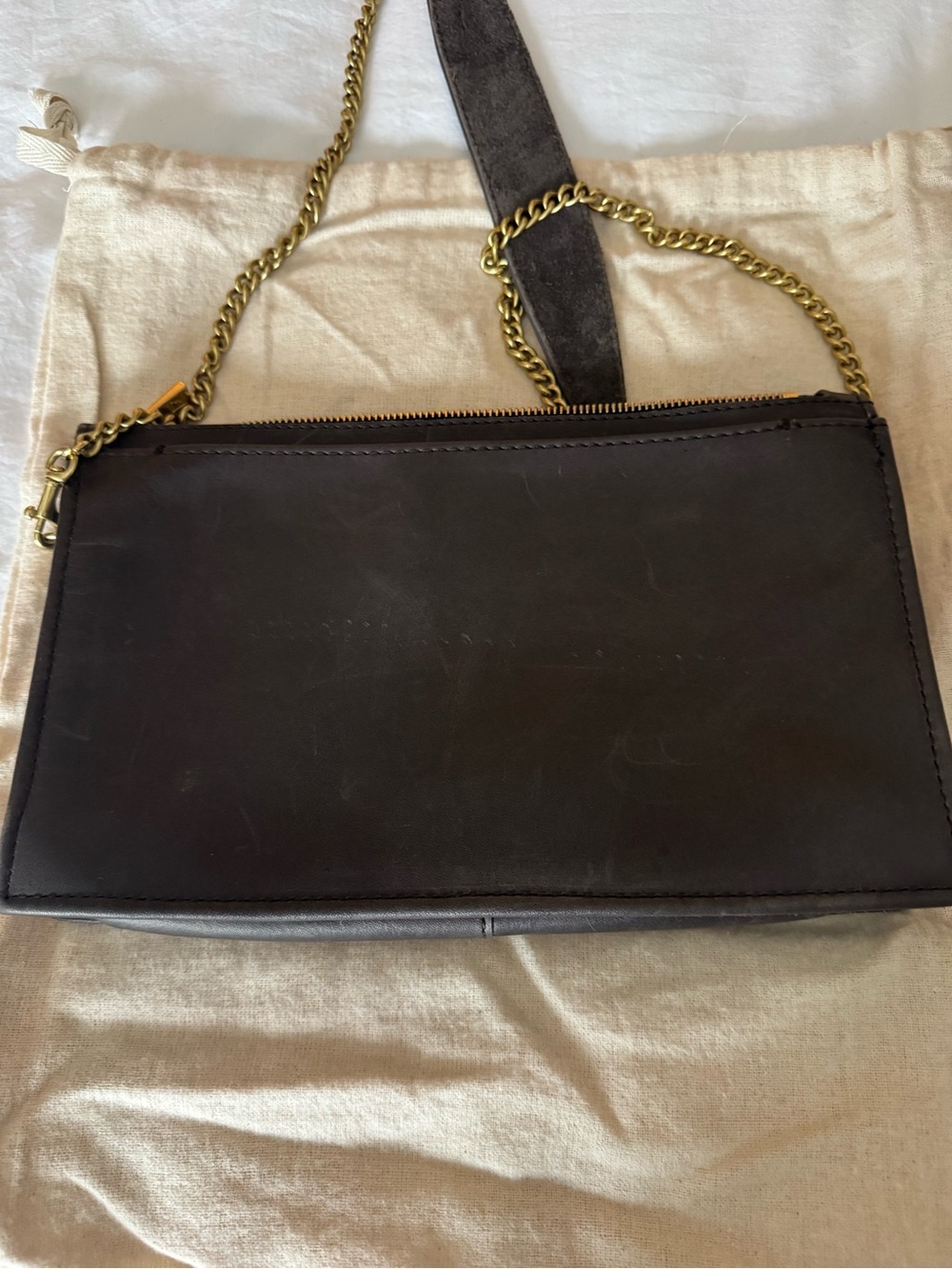Fount Finley Shoulder Bag in Wolf - Picture 4 of 6